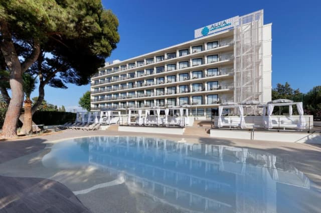ULTRA LAST MINUTE PALMA 4**** ALUA LINDA ZBOR CHARTER DIN OTOPENI CU TAXE INCLUSE