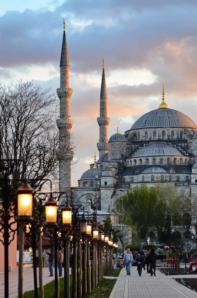 🇹🇷 Ofertă City Break Istanbul ✈️ 📍 Plecare din Cluj-Napoca 🌙 3 nopți (AS)