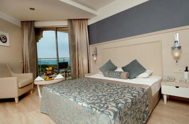 Sejur in Antalya: 615 euro cazare 7 nopti cu Ultra All inclusive+ transport avion+ toate taxele