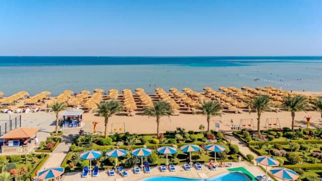 ULTIMELE LOCURI HURGHADA, AVION DIN BUCURESTI, LA HOTEL REWAYA INN RESORT 5*, LA TARIFUL DE 593 EURO/PERS, ALL INCLUSIVE!