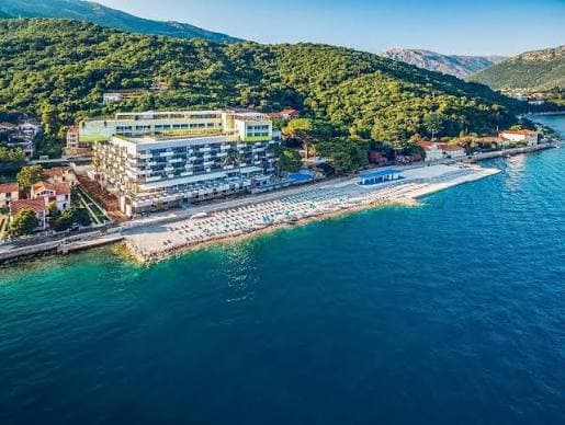 MUNTENEGRU DEAL PLECARE IN 1 SEPTEMBRIE CARINE HOTEL PARK 4* ALL INCLUSIVE PRET 858 EURO