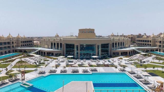Sejur in Hurghada: 700 euro cazare 7 nopti cu Ultra All inclusive+ transport avion+ toate taxele