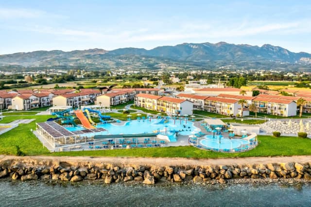 07.09 avion Bucuresti, Grecia - Kos WHITE OLIVE MARINE AQUAPARK (R) (TIGAKI) 734 EURO, 7 nopti, Mic dejun inclus