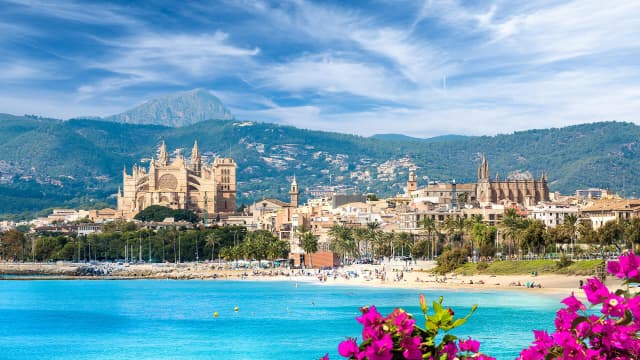 Escapada in Mallorca de la 345 euro/ pers, zbor din Bucuresti