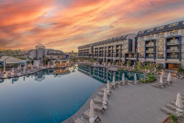 Sejur in Antalya: 725 euro cazare 7 nopti cu Ultra All inclusive+ transport avion+ toate taxele
