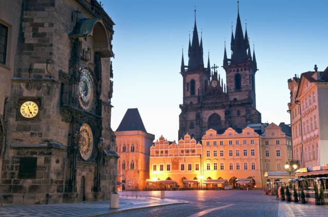 City break de toamna in Praga la doar 270 euro ,avion din Bucuresti !!!Ultimele locuri