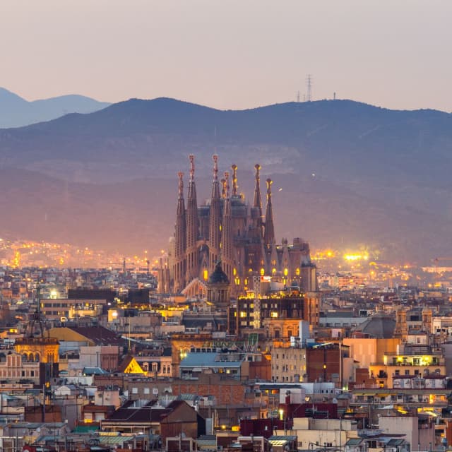 City break la Barcelona de la 375 euro/pers, zbor low cost din Bucuresti