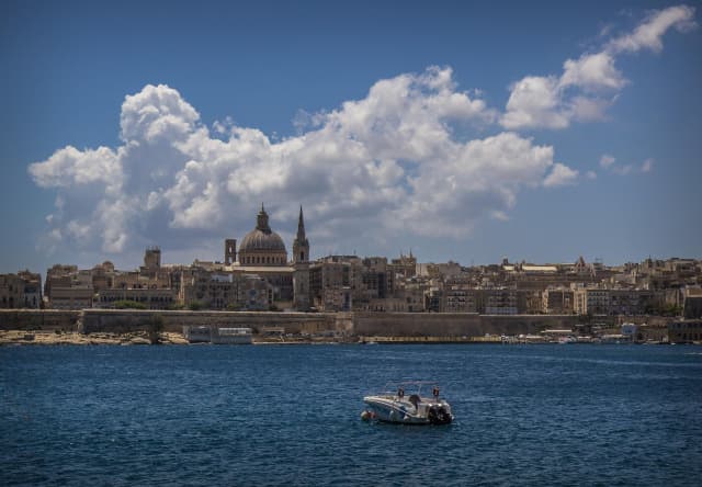 REVELION IN MALTA, SEJUR 3 NOPTI, CU PLECARE DIN BUCURESTI(LP)
